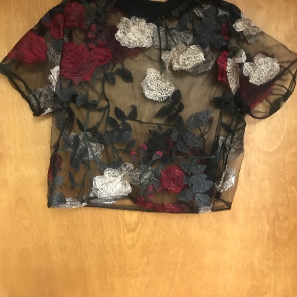 Knit crop top - Picture 2 of 5